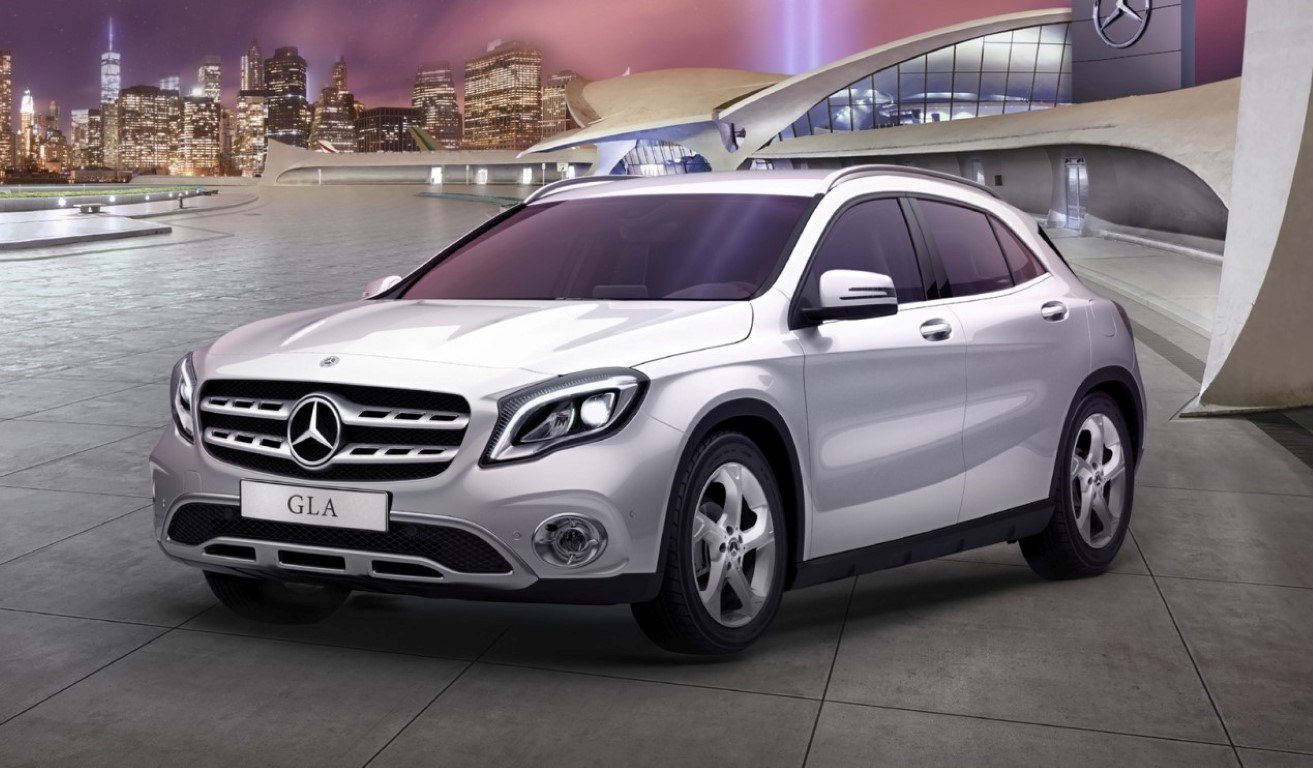 Mercedes Benz GLA Urban รนประกอบในประเทศ ราคาพเศษ ลานบาท