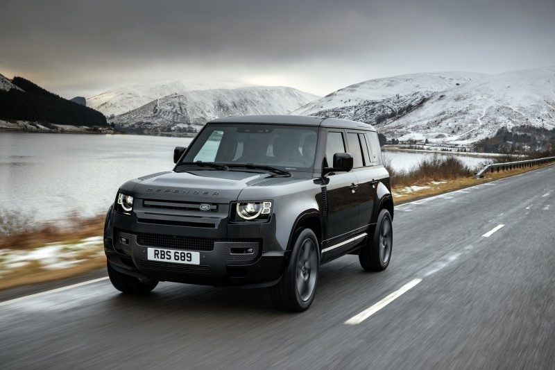 Range rover store defender 2021