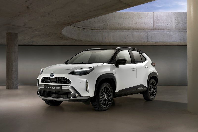 2020 toyota deals hybrid suv