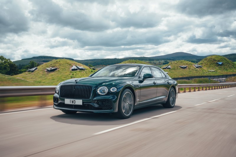 Bentley flying 2024 spur hybrid