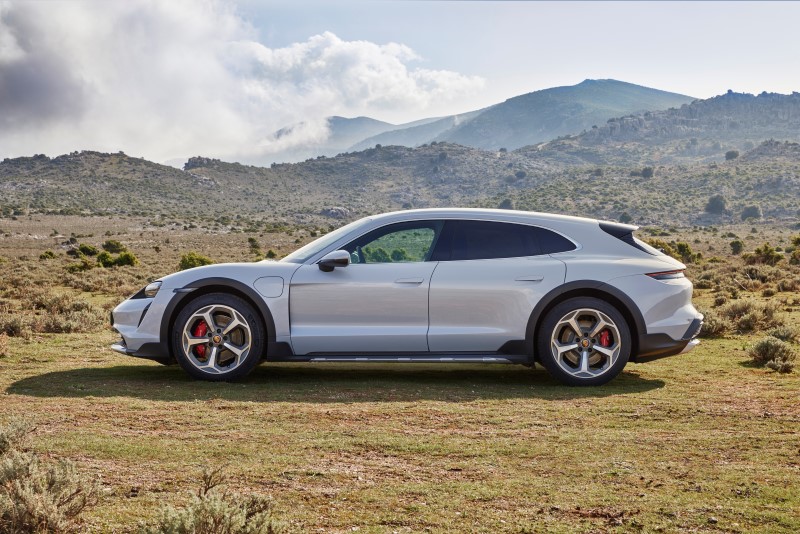 Porsche taycan cross turismo shop release date