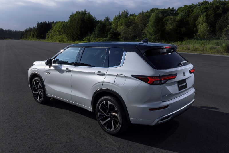 Outlander phev deals prix