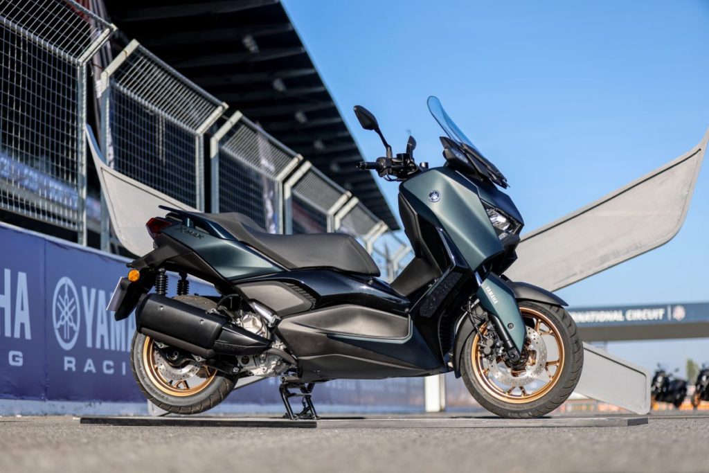 New Yamaha Xmax Connected