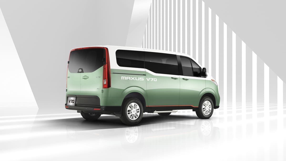 Maxus V70 รถตู้ เน้นดีไซน์ทันสมัย rear