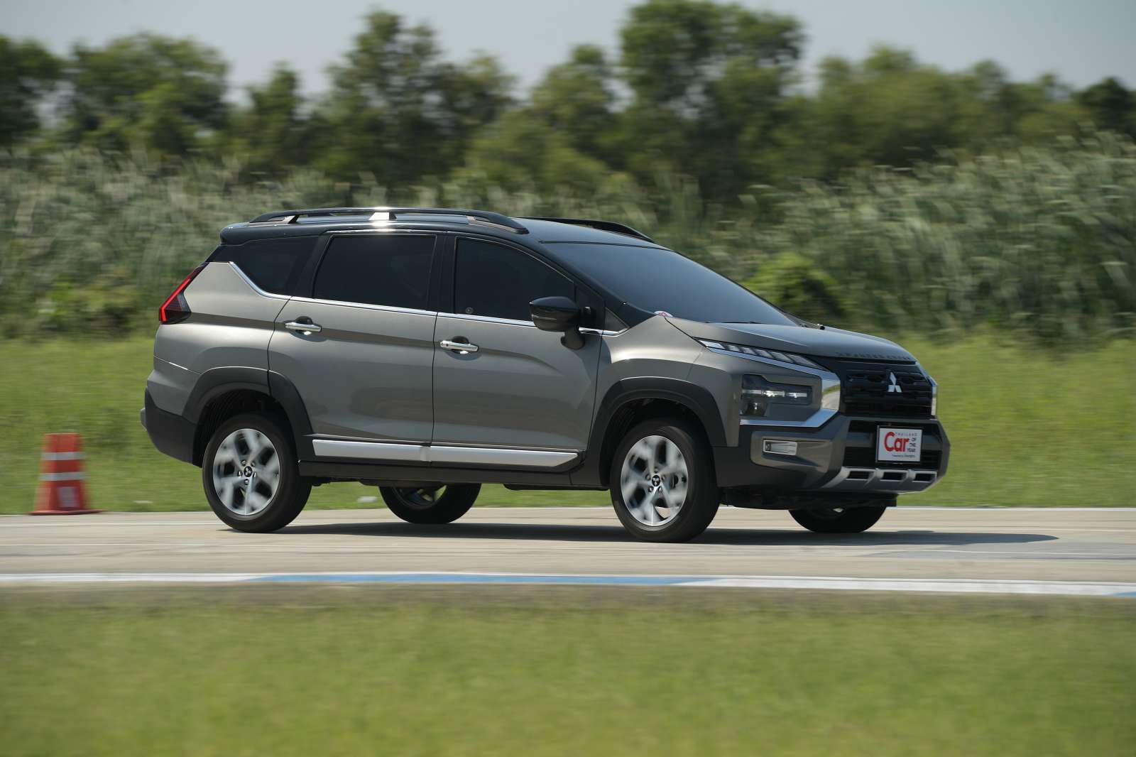 MITSUBISHI XPANDER CROSS