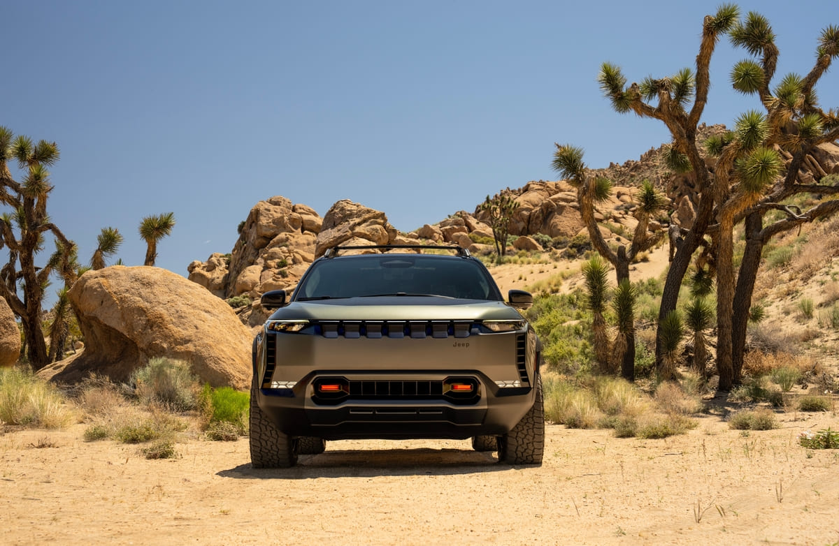 Jeep Wagoneer S Trailhawk