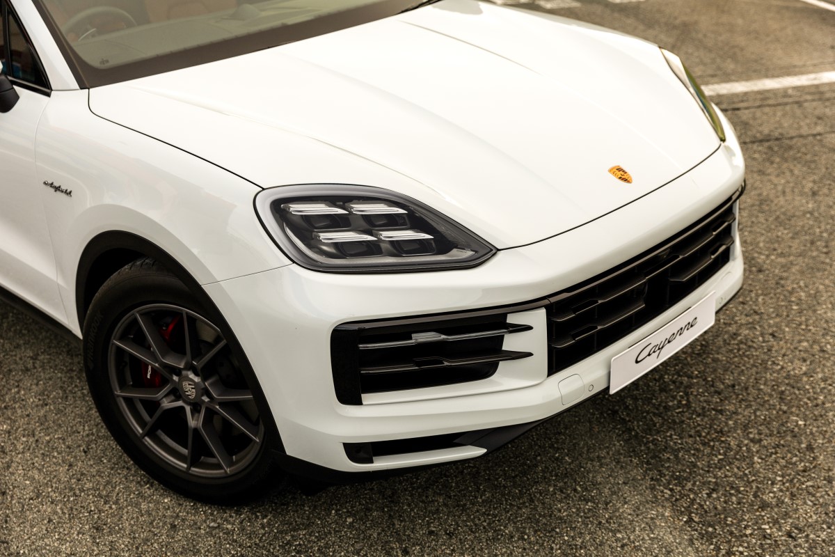 Porsche Cayenne ราคา