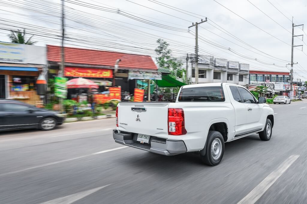 MITSUBISHI TRITON MEGA CAB