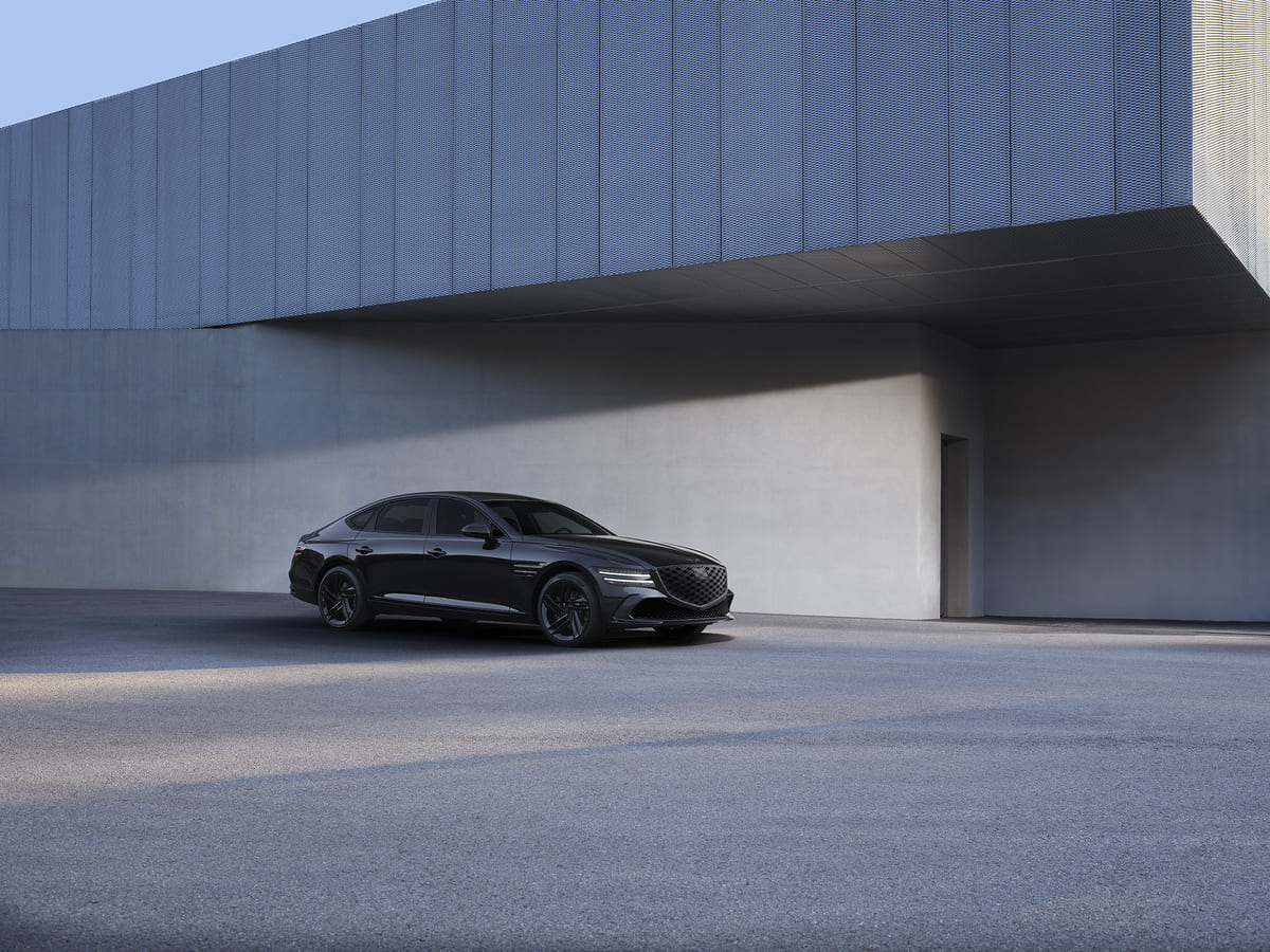 Genesis G80 Black