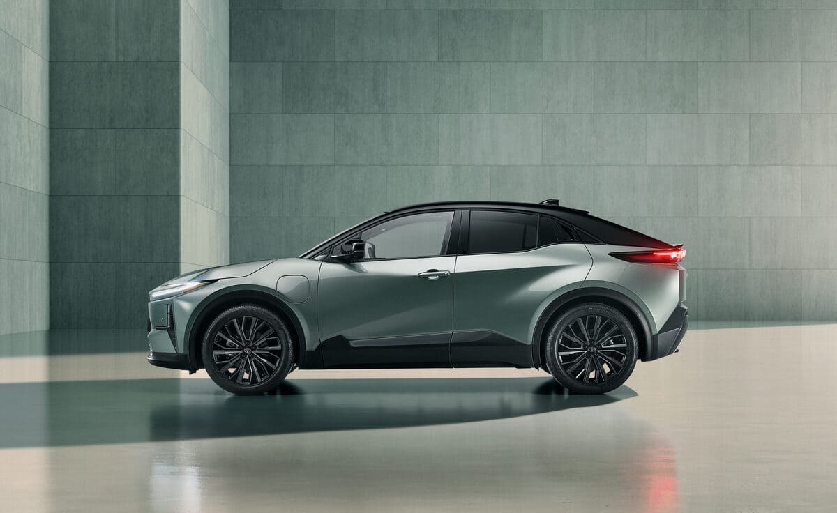 Toyota C-HR+