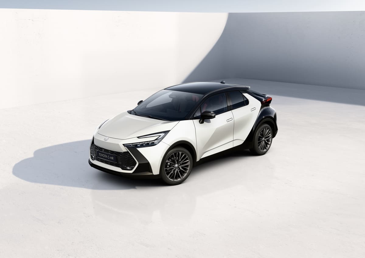 Toyota C-HR High Hero