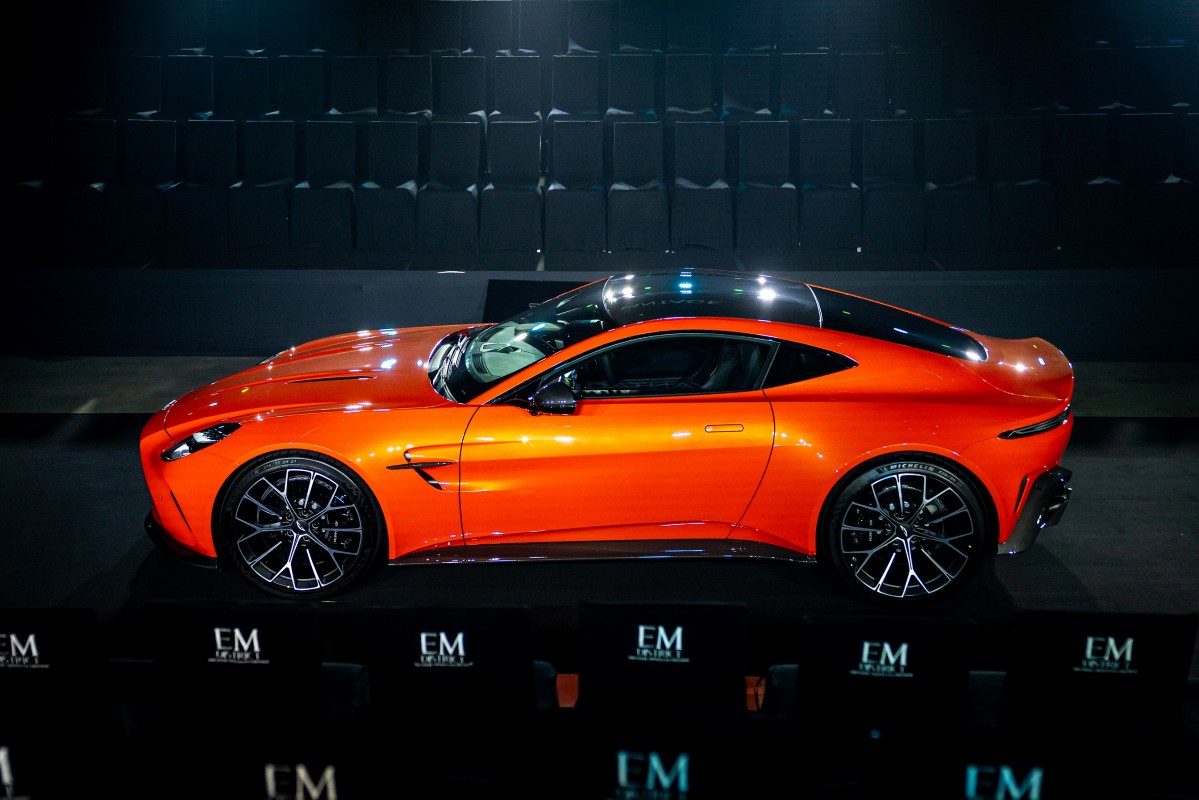 Aston Martin Vantage ราคา